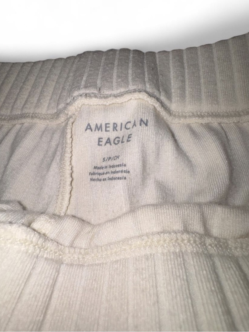 American Eagle AE Small Cream Ribbed Two-Piece Lounge Set - Picture 6 of 7